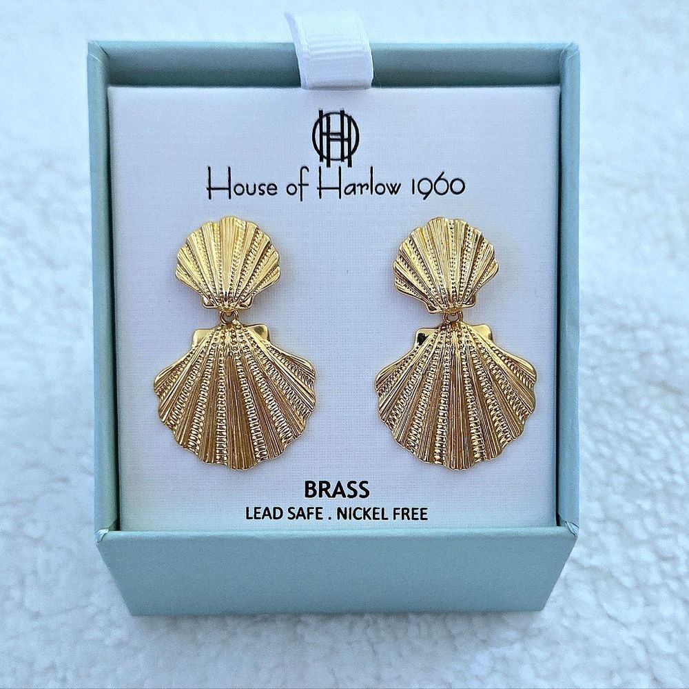 House🏠 of Harlow 1960 Textured Gold💛 Clam Shell🐚 Earrings - NIB